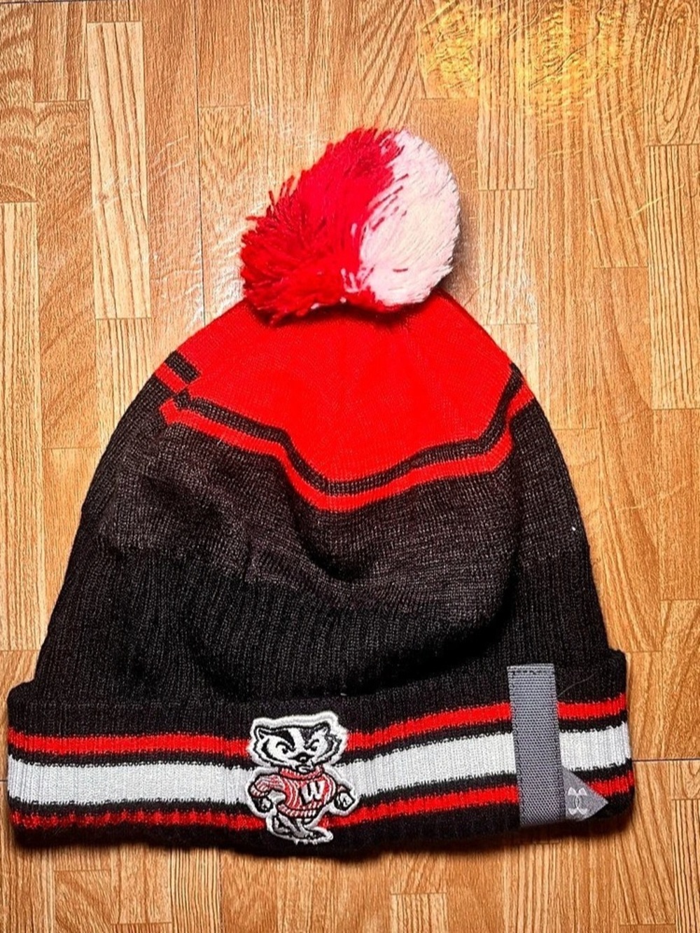 Under Armour Wisconsin Badgers Under Armour Pom Beanie Knit Hat Pom Beanie Knit